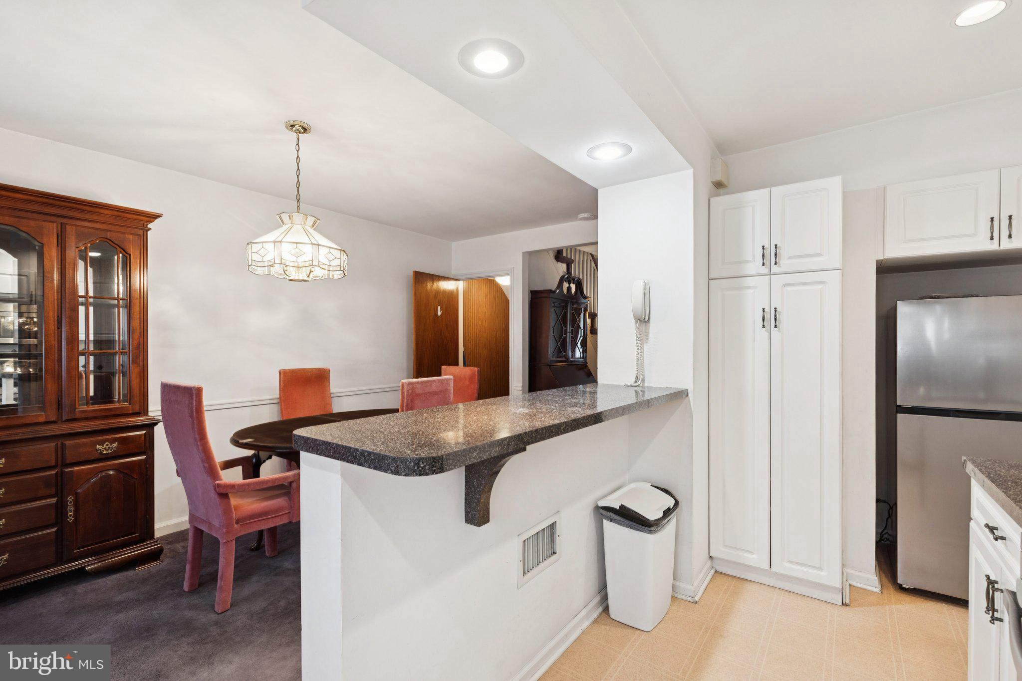 MAYFAIR - Residential