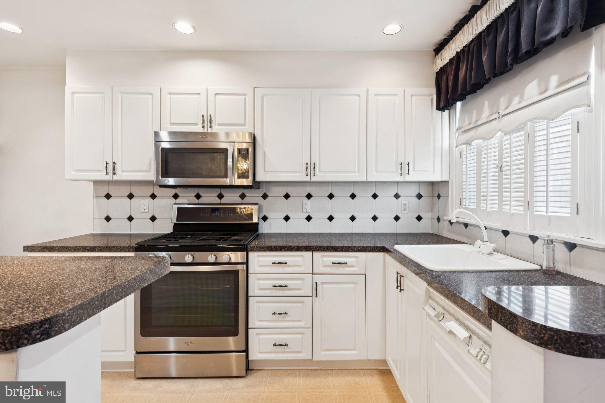 MAYFAIR - Residential