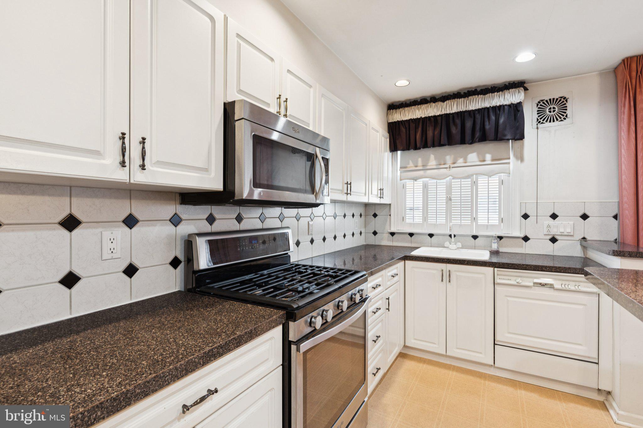 MAYFAIR - Residential