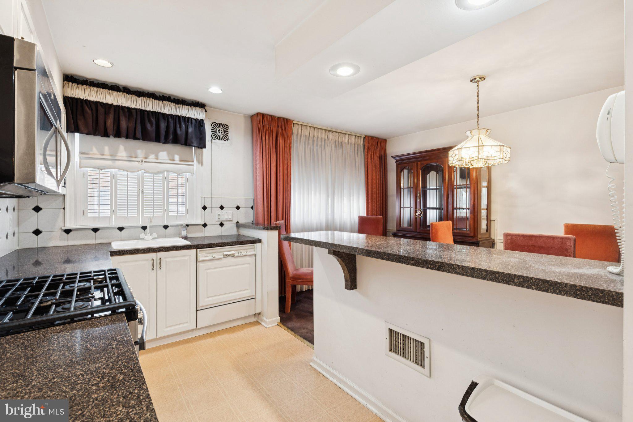 MAYFAIR - Residential