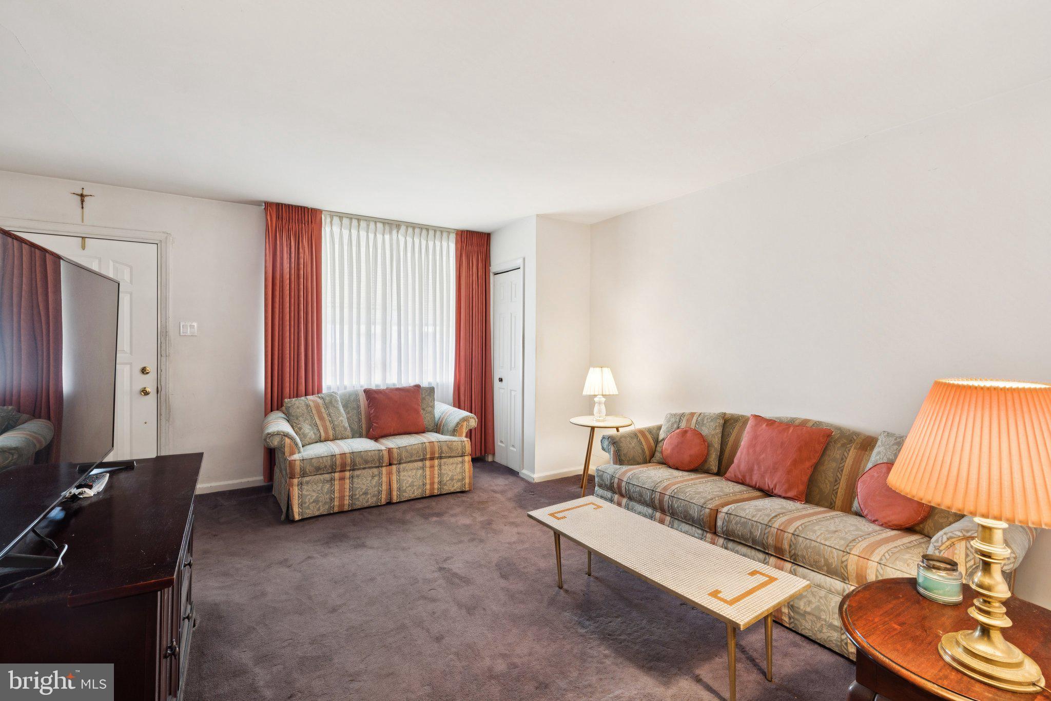 MAYFAIR - Residential