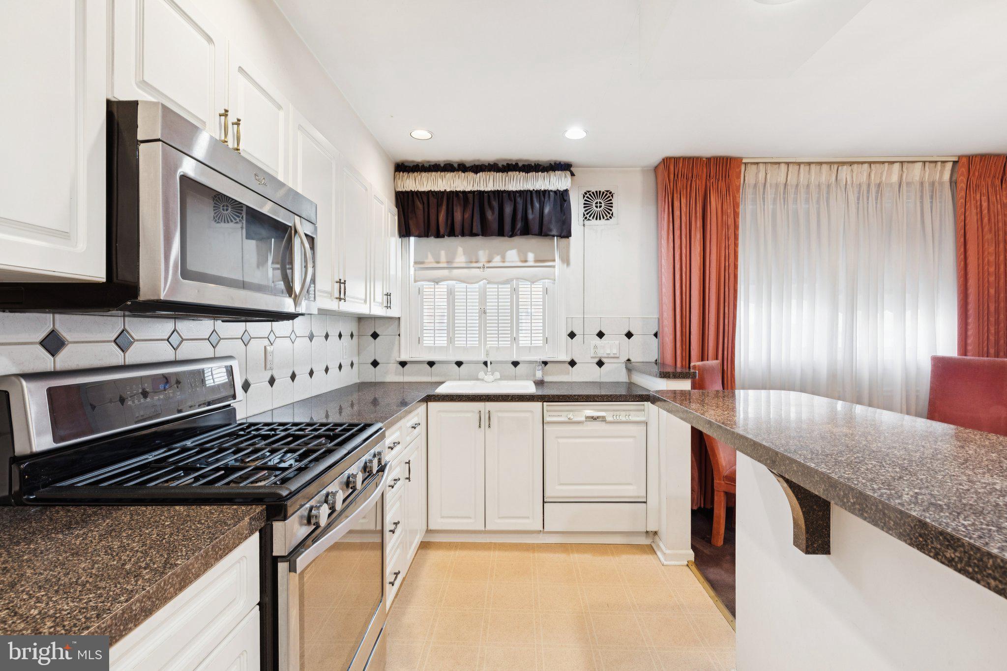 MAYFAIR - Residential