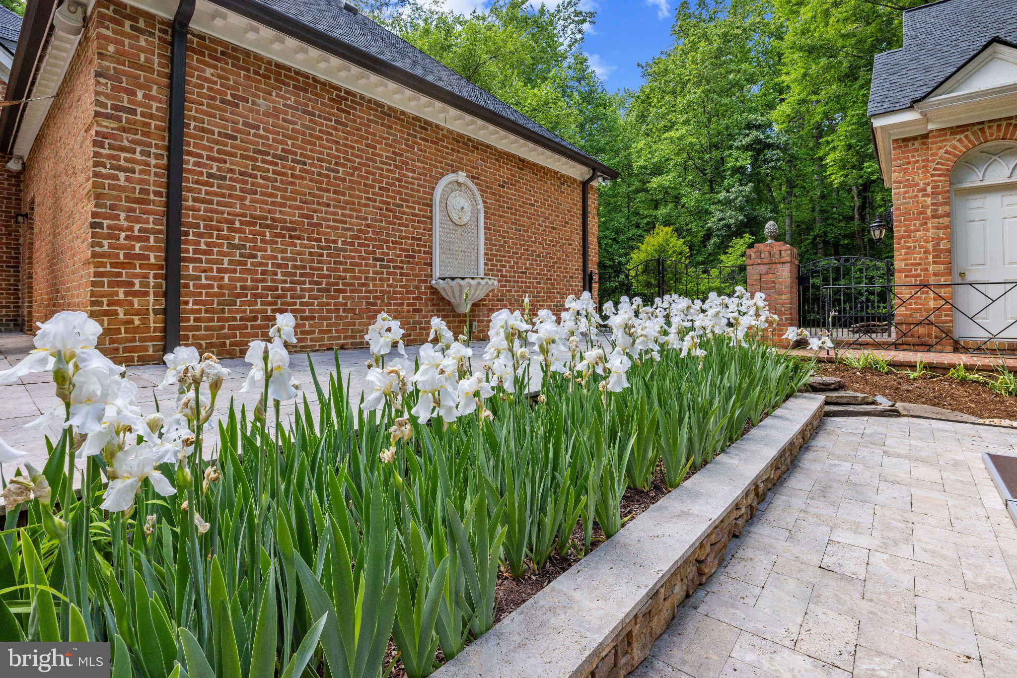 BELVOIR FARMS - Residential