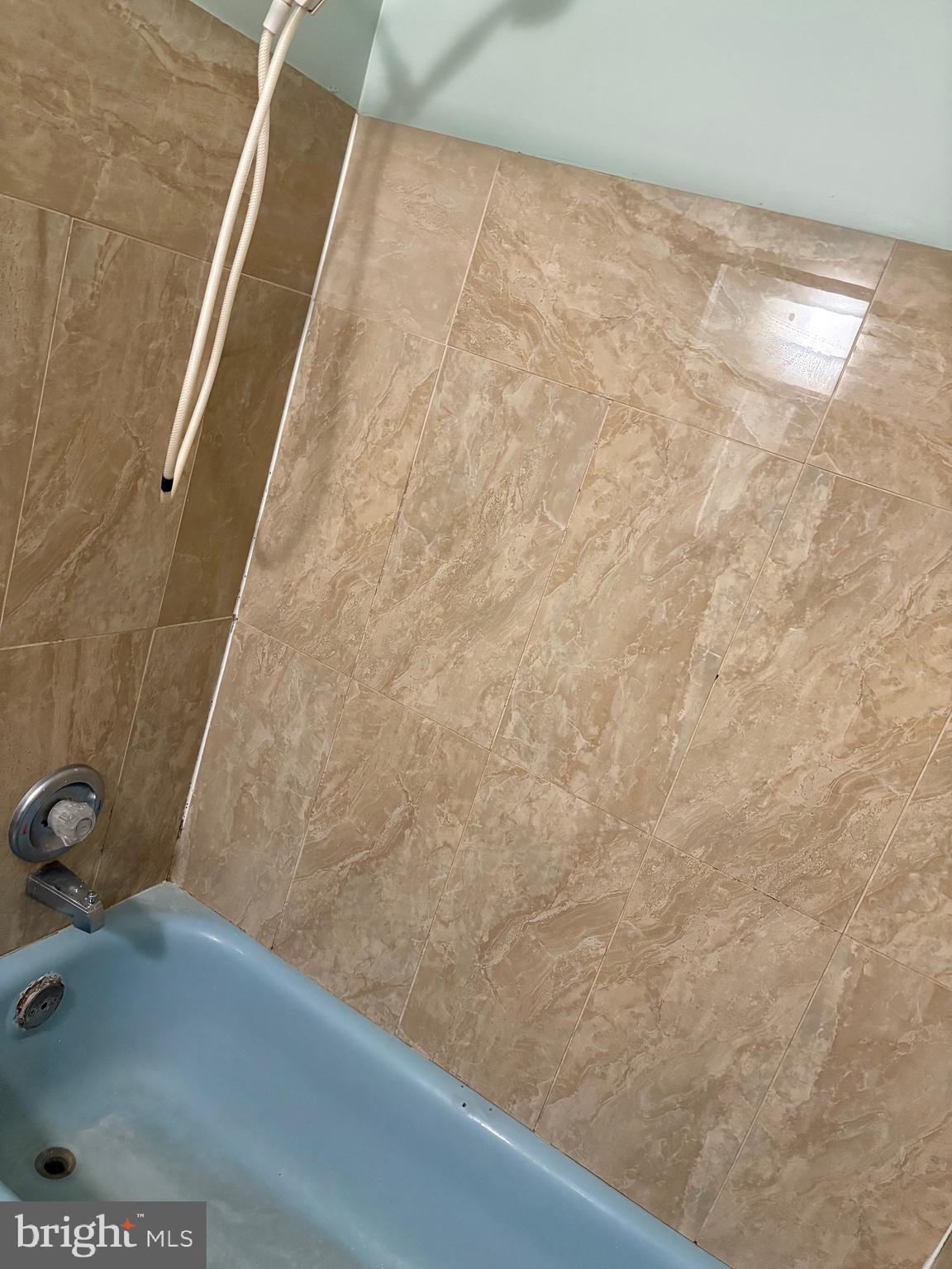 BEDFORD TOWNE CONDO - Residential