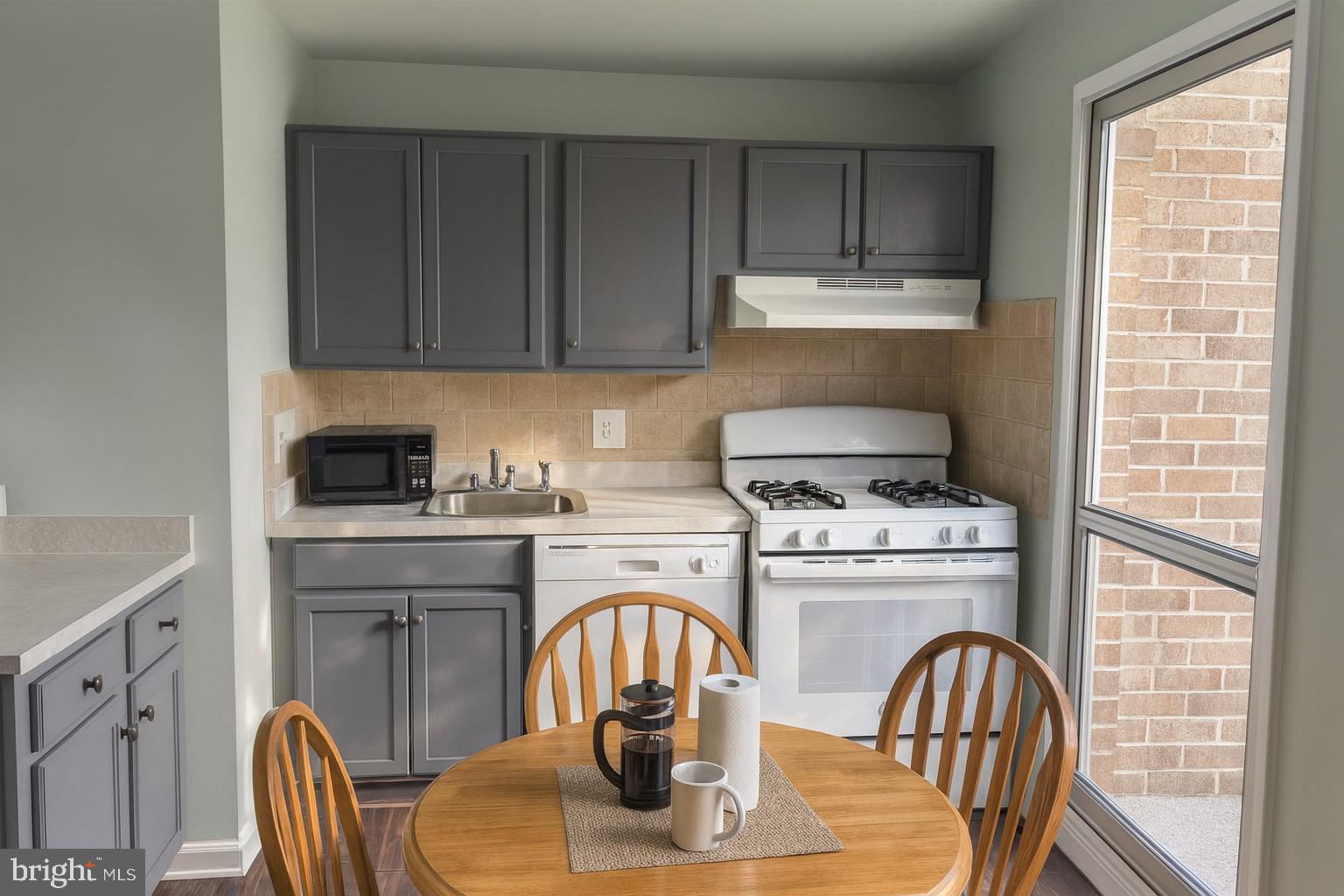 BEDFORD TOWNE CONDO - Residential