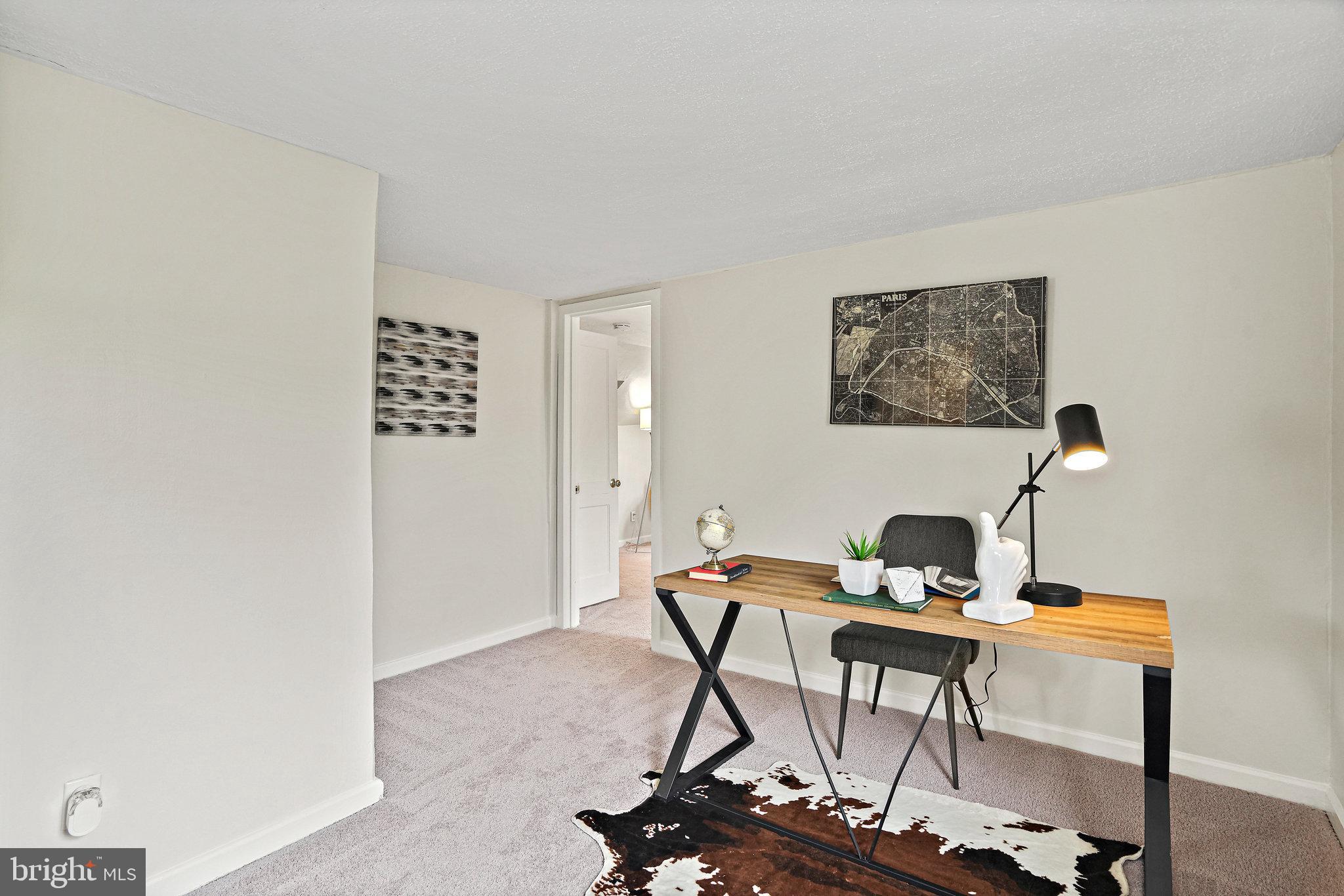 WHEATON CREST - Residential