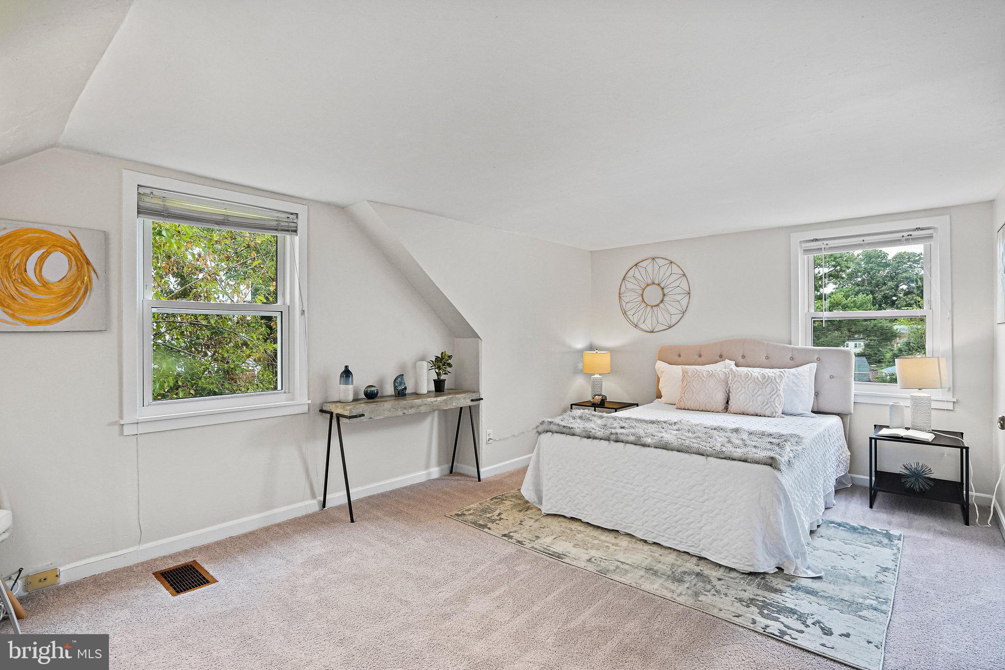 WHEATON CREST - Residential