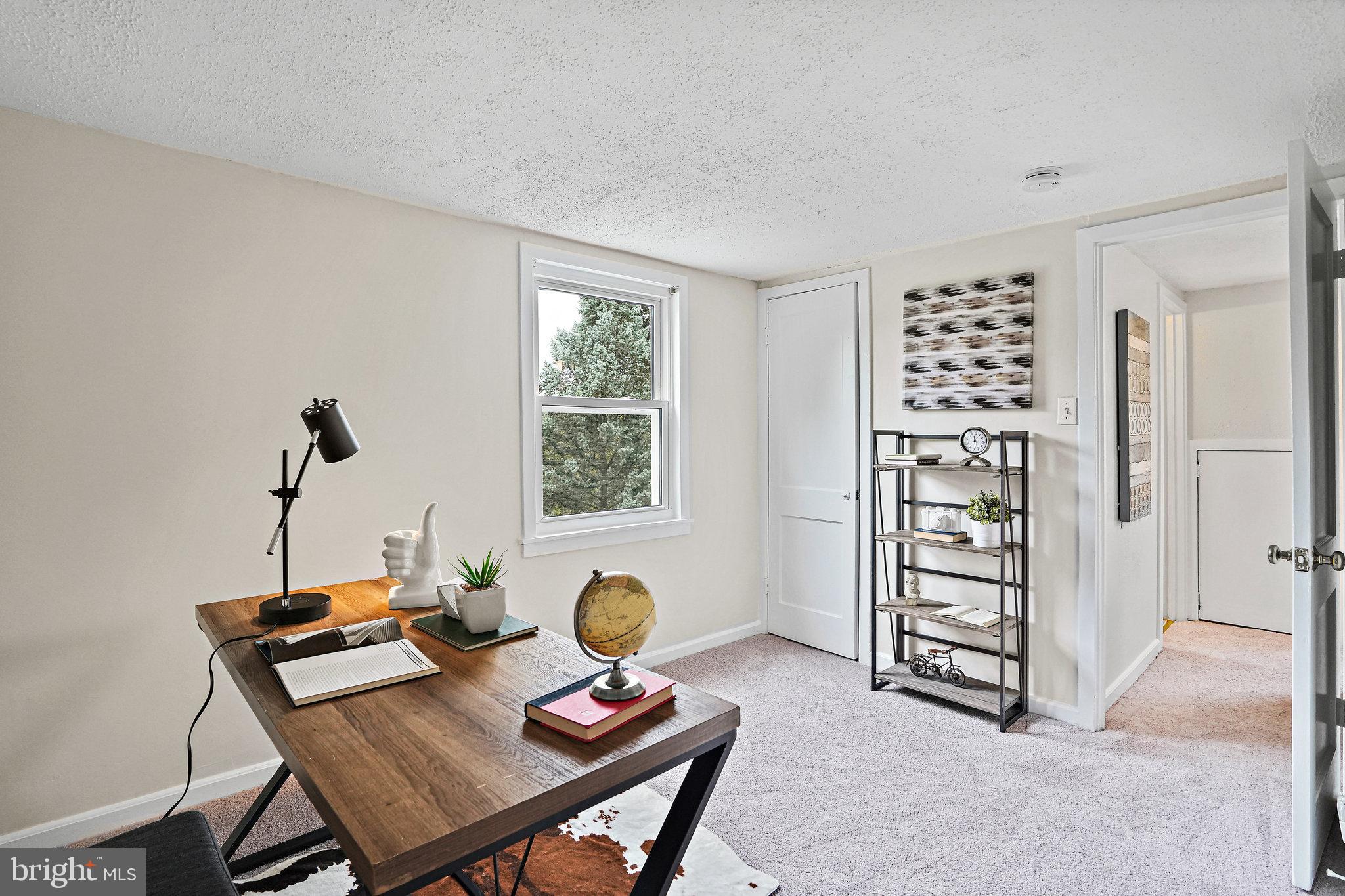 WHEATON CREST - Residential