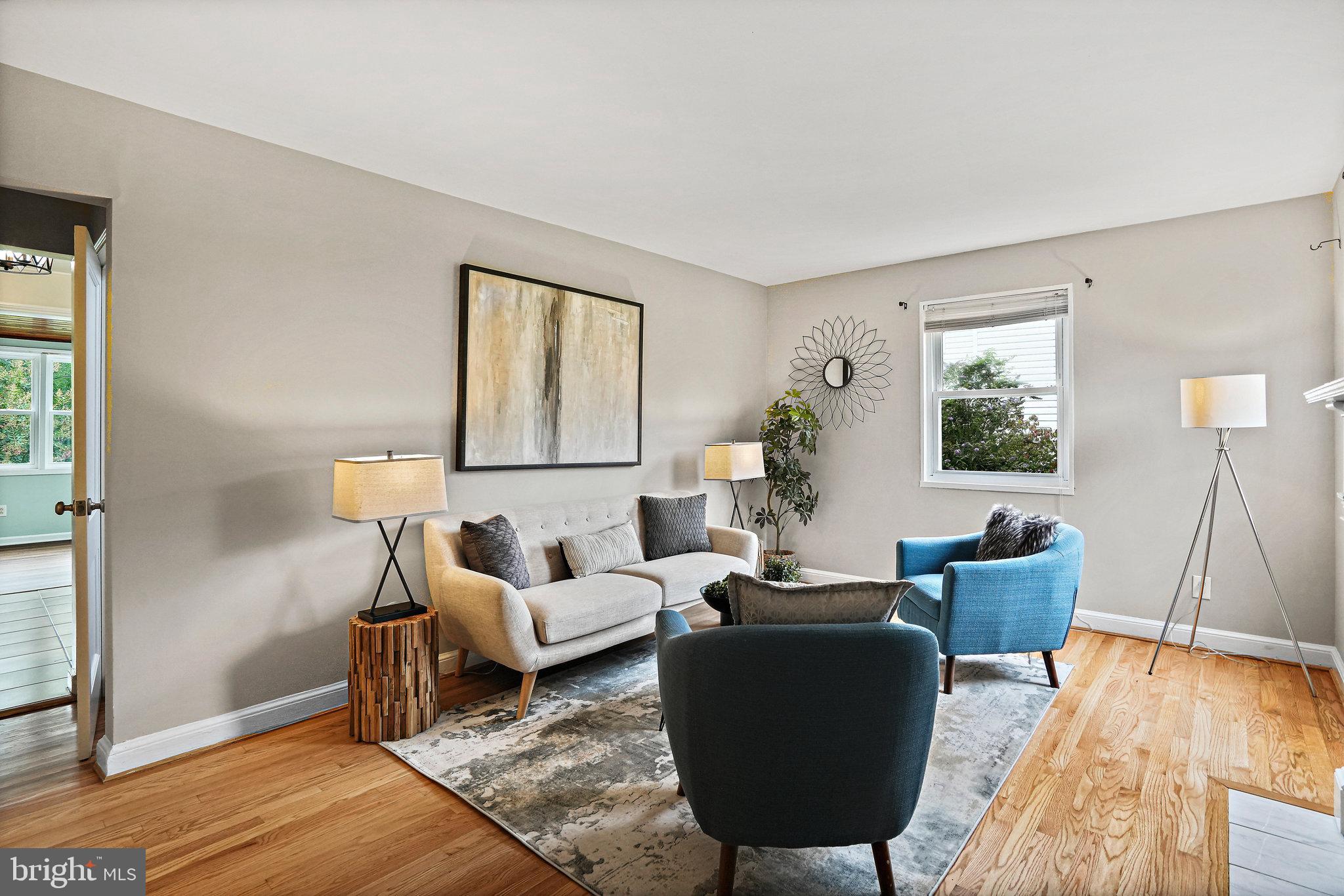 WHEATON CREST - Residential