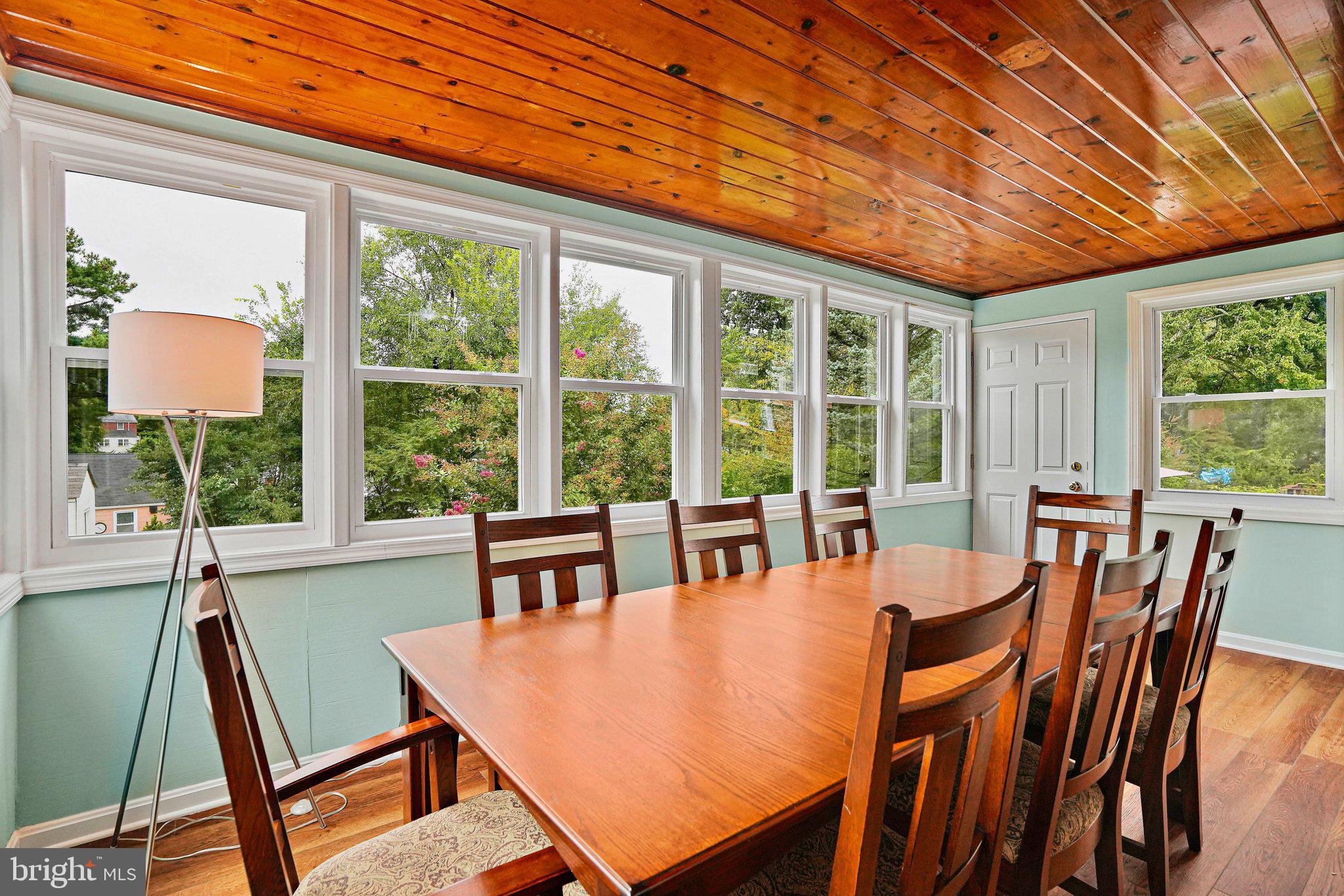 WHEATON CREST - Residential