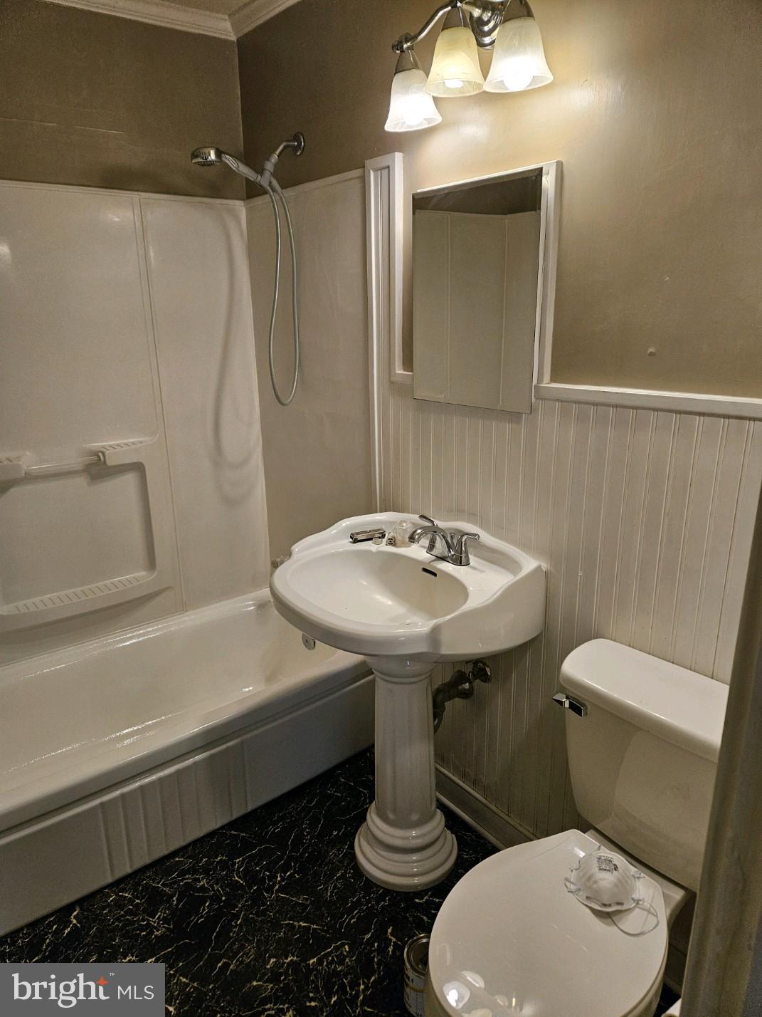 WALDORF PARK - Residential Lease