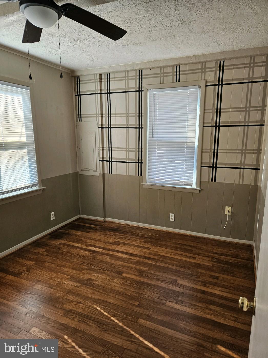 WALDORF PARK - Residential Lease