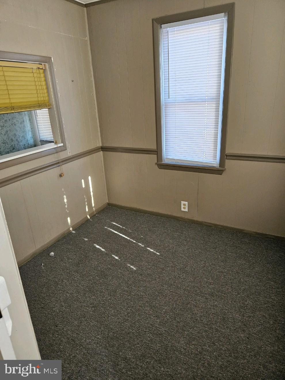 WALDORF PARK - Residential Lease