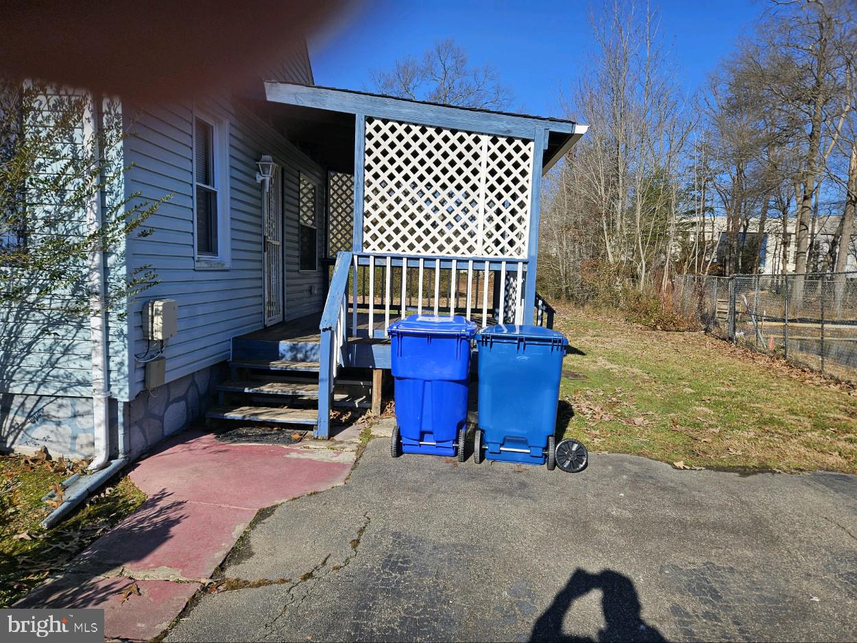 WALDORF PARK - Residential Lease