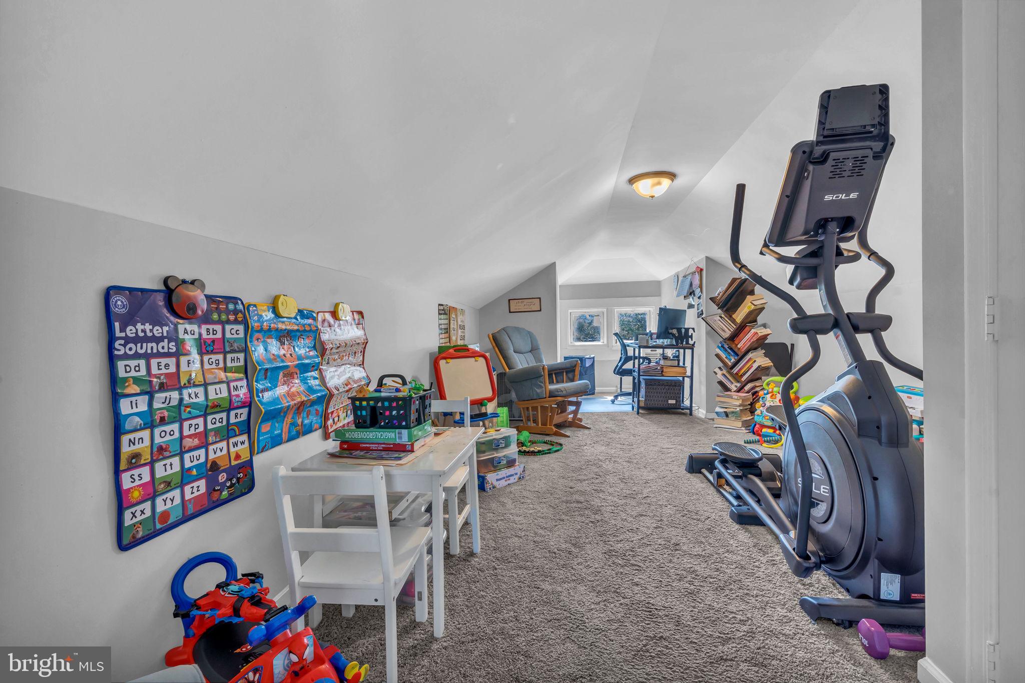 LAURAVILLE HISTORIC DISTRICT - Residential