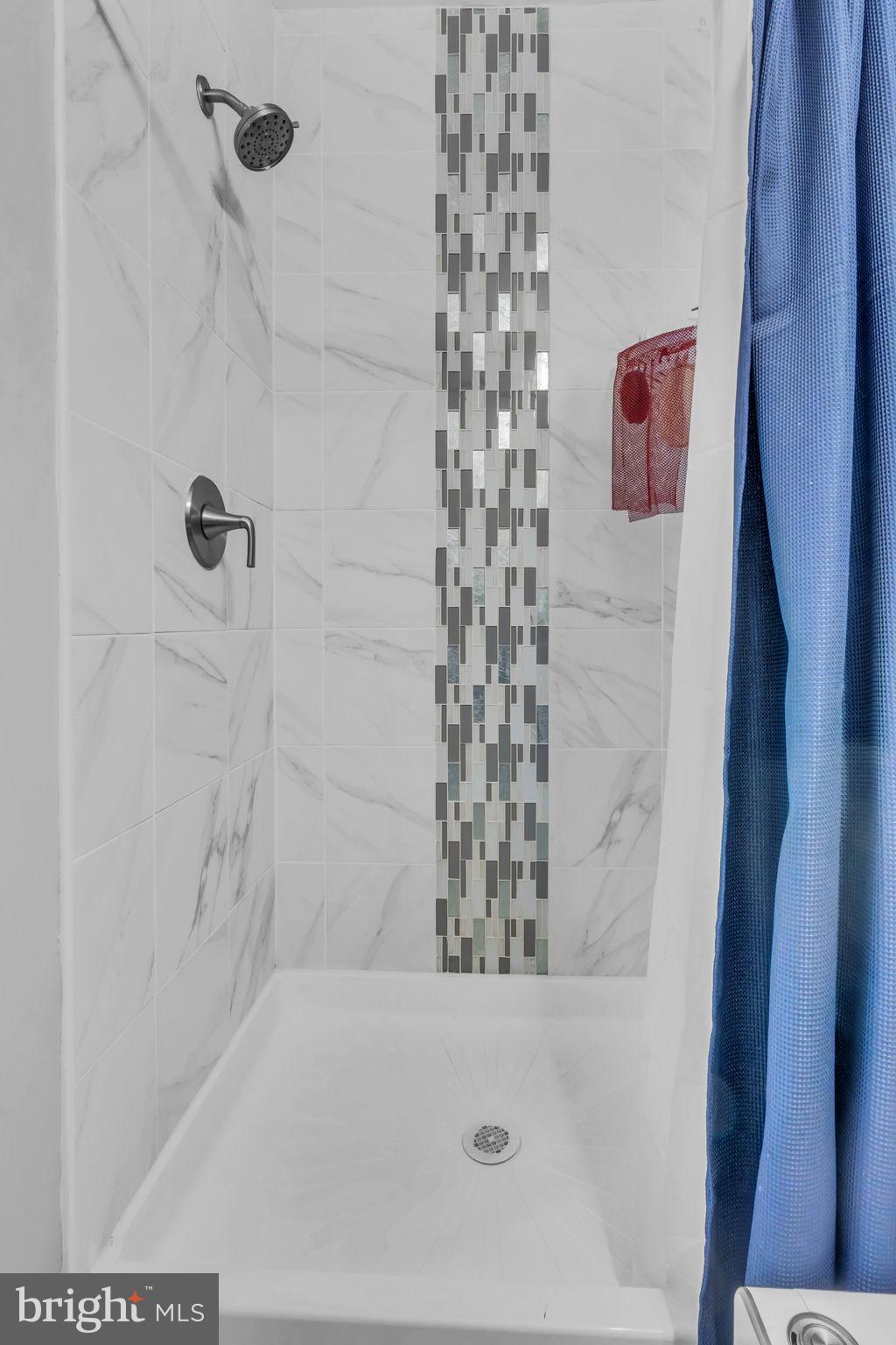 LAURAVILLE HISTORIC DISTRICT - Residential