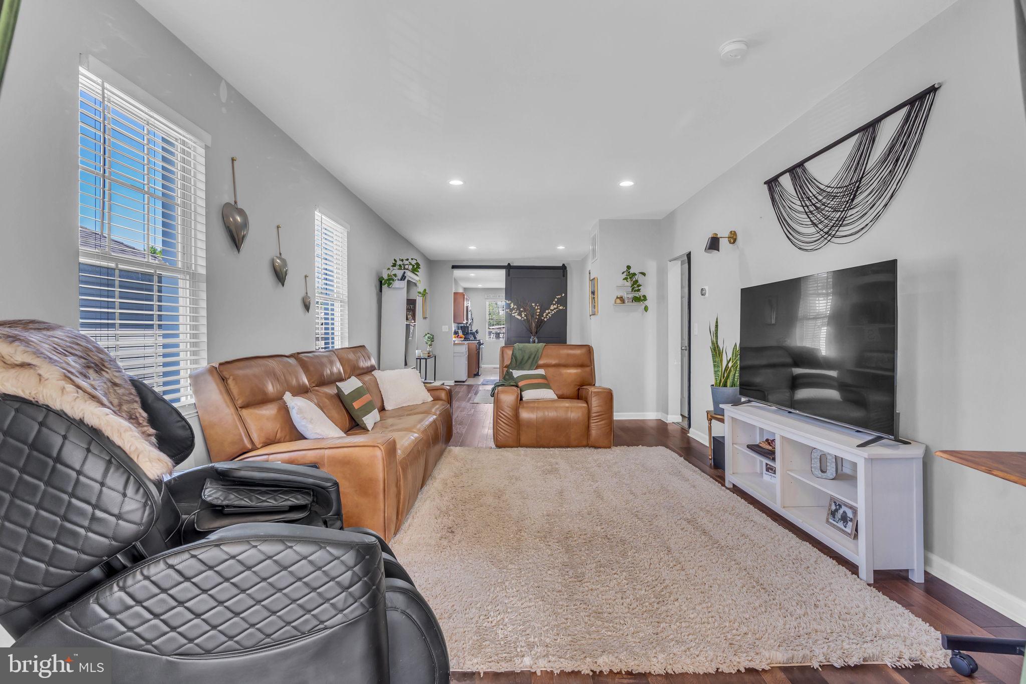 LAURAVILLE HISTORIC DISTRICT - Residential