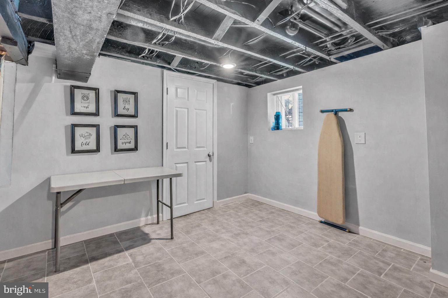 LAURAVILLE HISTORIC DISTRICT - Residential