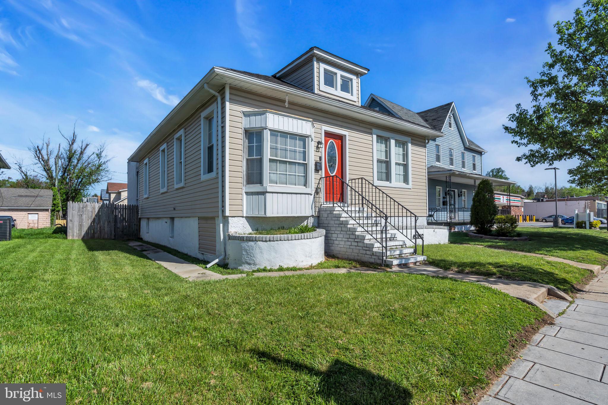 LAURAVILLE HISTORIC DISTRICT - Residential