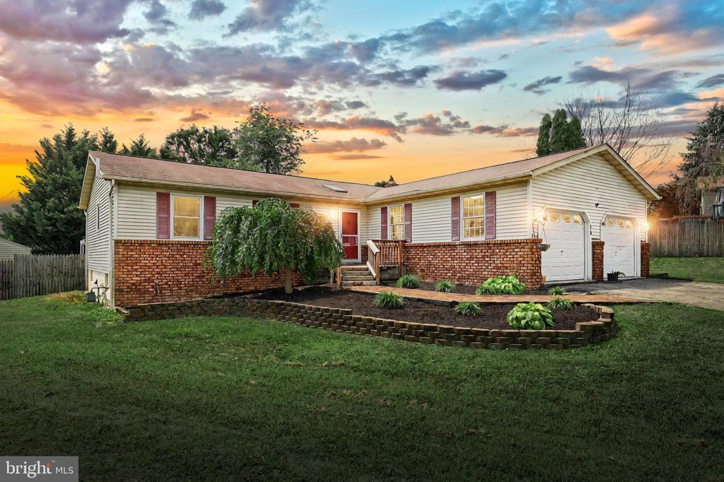 Photo of 15 Gladys Court, HANOVER, PA 17331 (MLS # PAYK2089018)