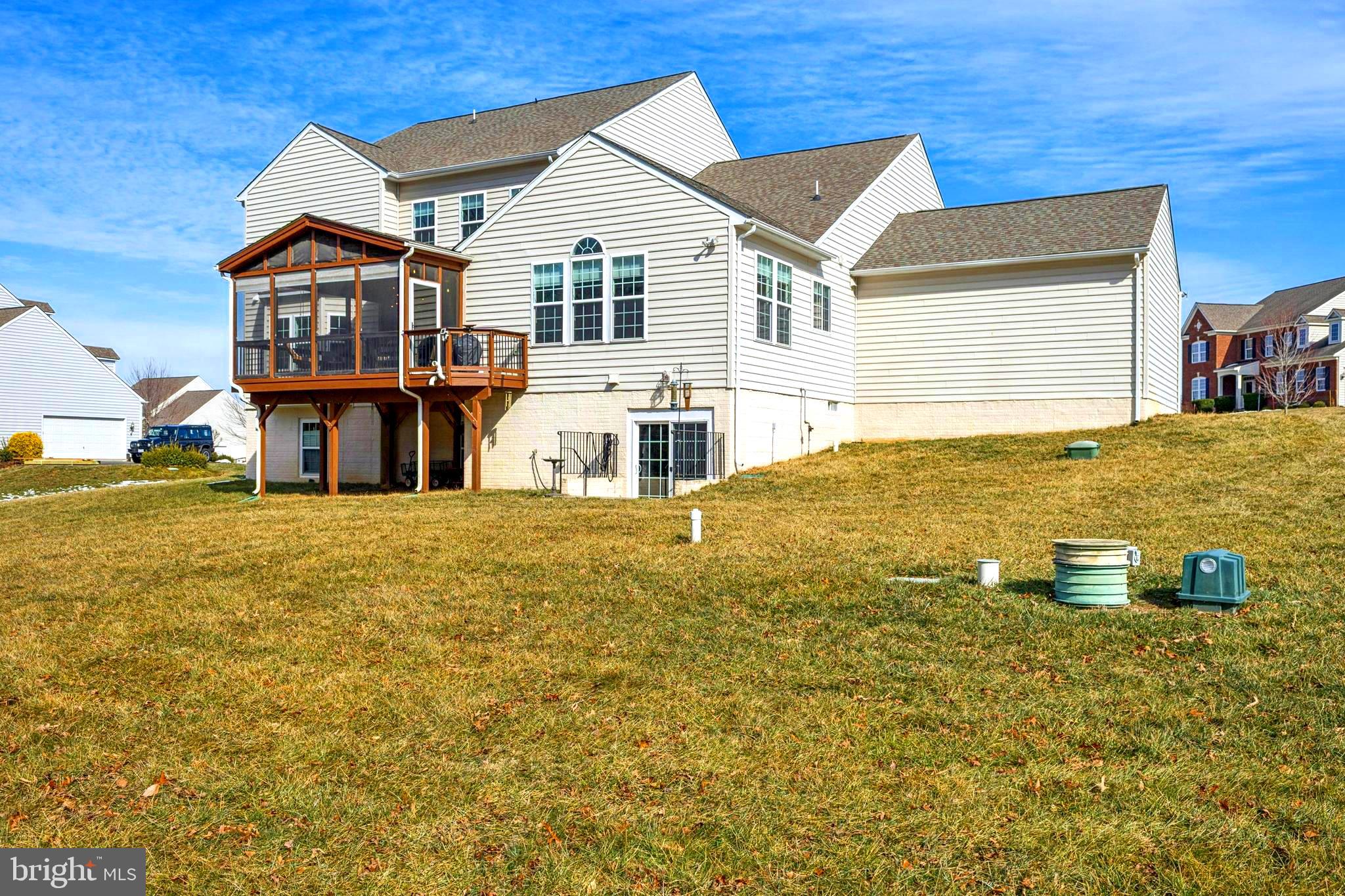 WOODLAND FARMS - Residential