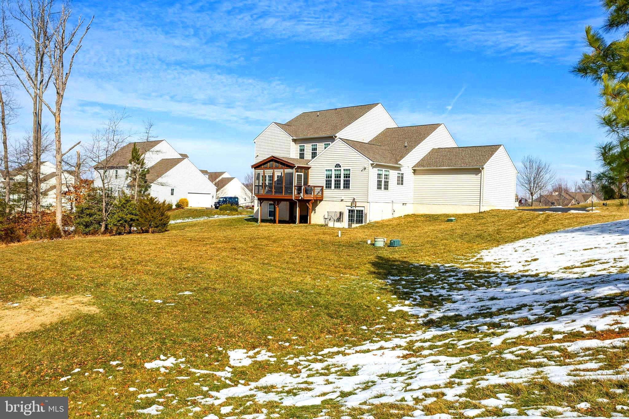 WOODLAND FARMS - Residential