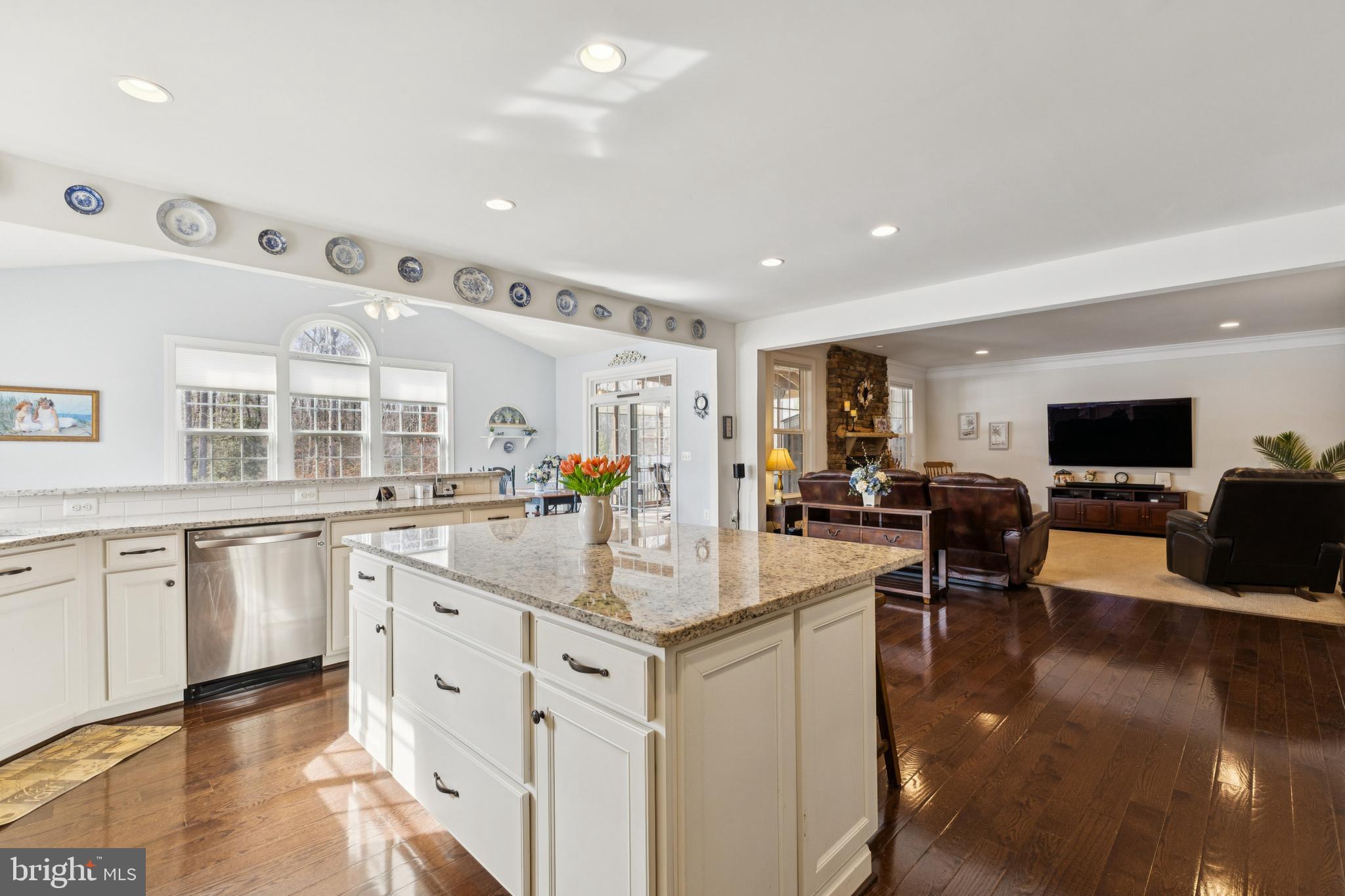 WOODLAND FARMS - Residential