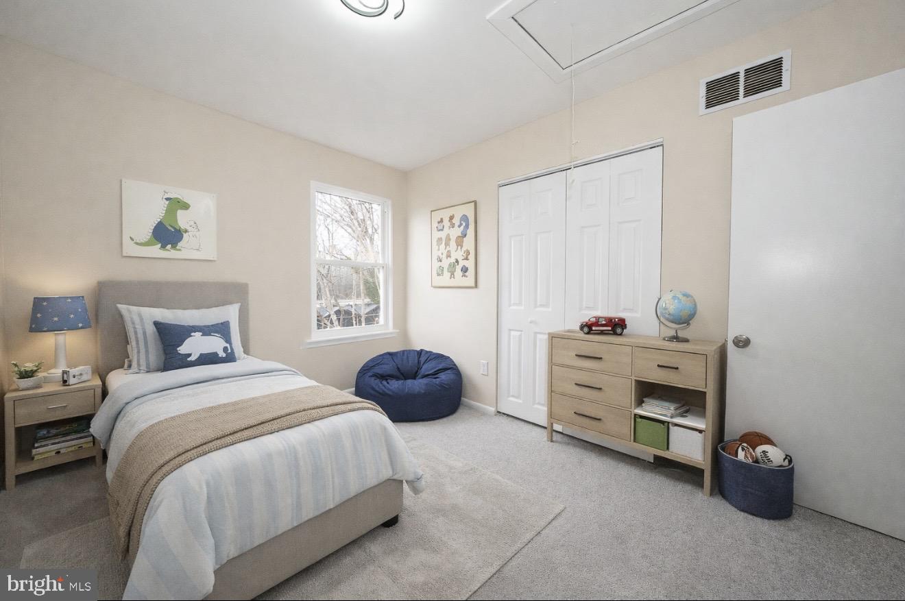 8212 CHELWYNDE AVENUE