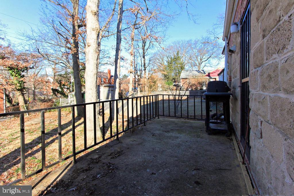 NAUCK GREEN VALLEY - Residential Lease