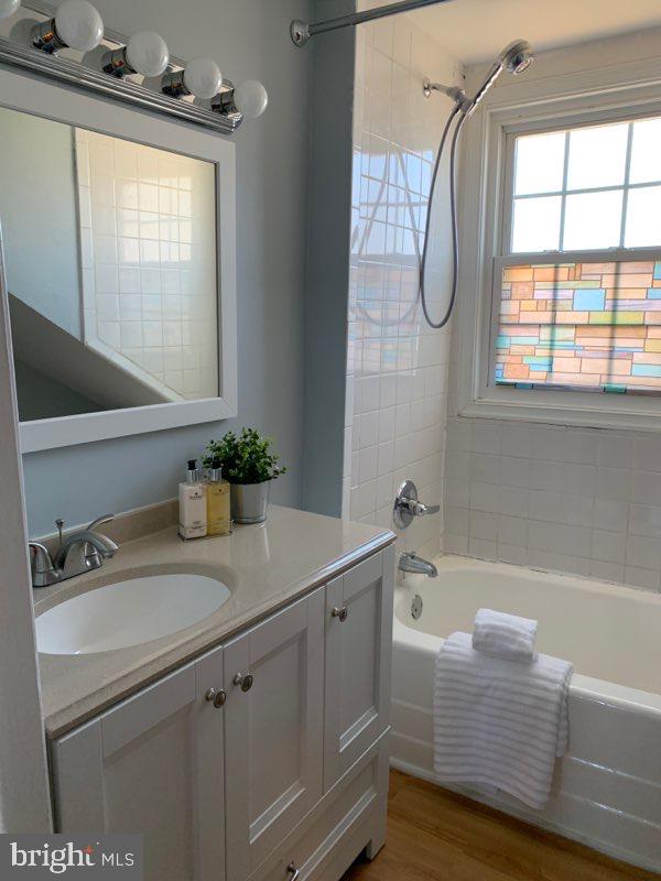 NAUCK GREEN VALLEY - Residential Lease