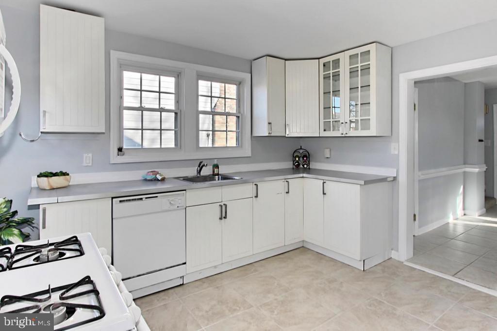 NAUCK GREEN VALLEY - Residential Lease