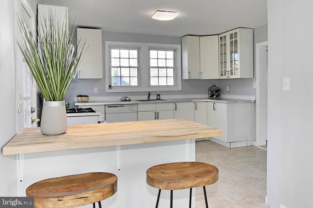 NAUCK GREEN VALLEY - Residential Lease