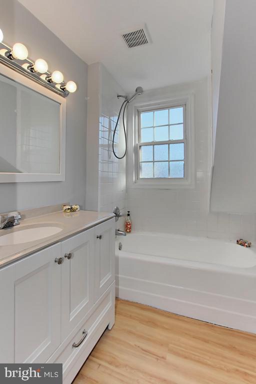 NAUCK GREEN VALLEY - Residential Lease