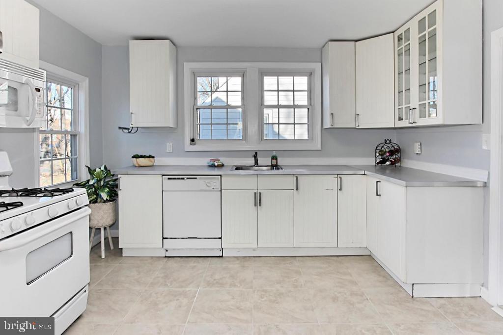 NAUCK GREEN VALLEY - Residential Lease