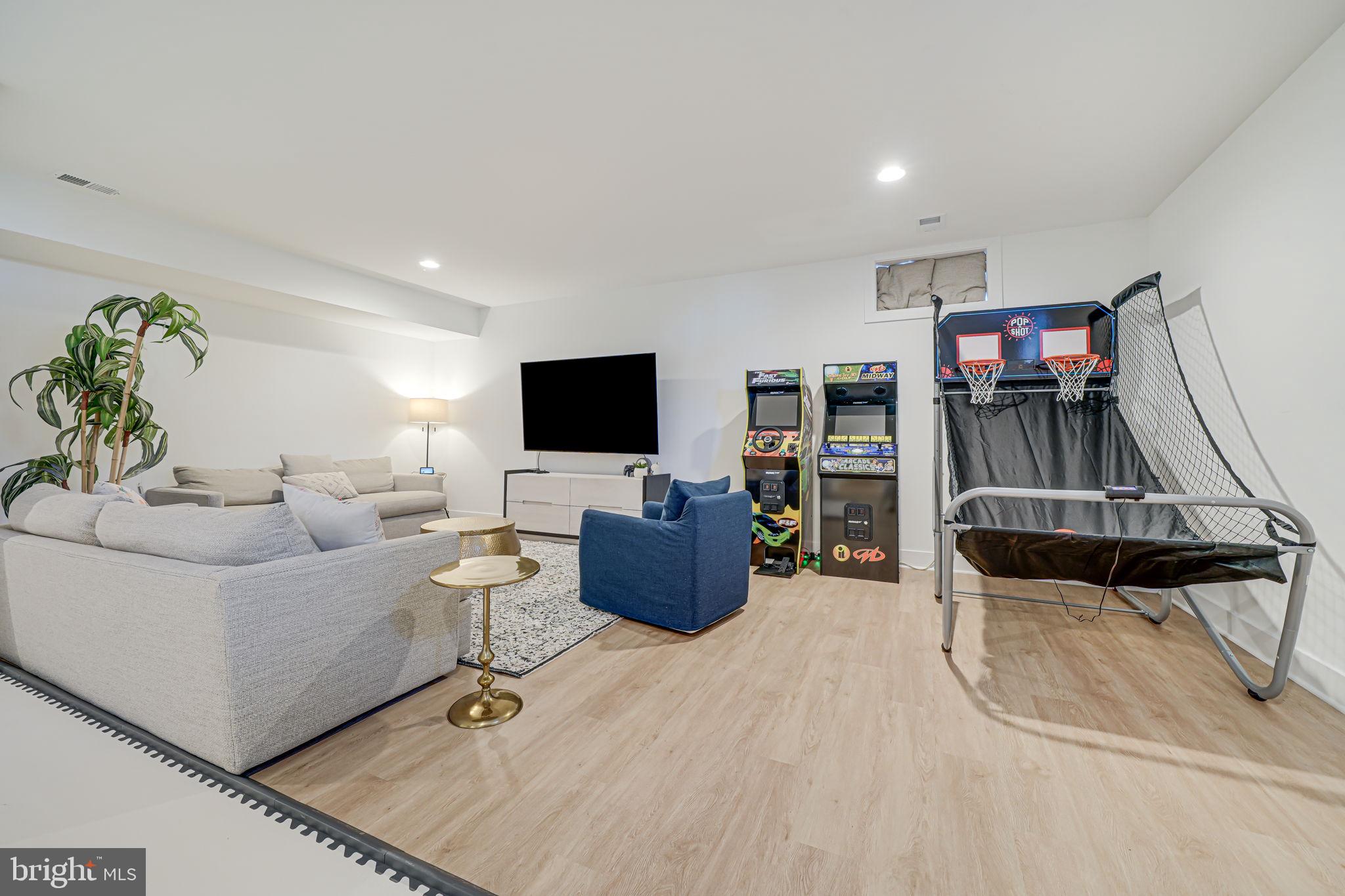 BALLSTON - Residential