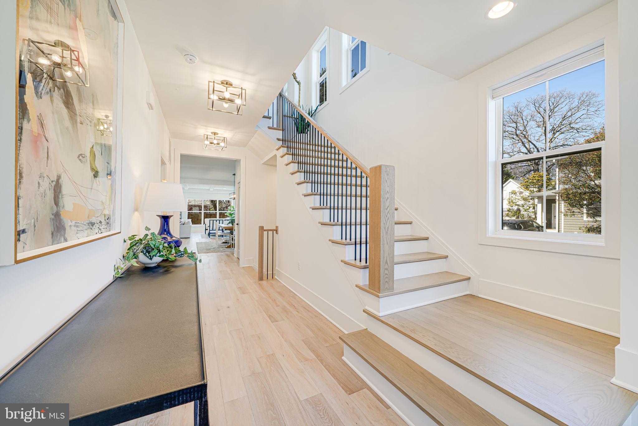 1244 N UTAH STREET