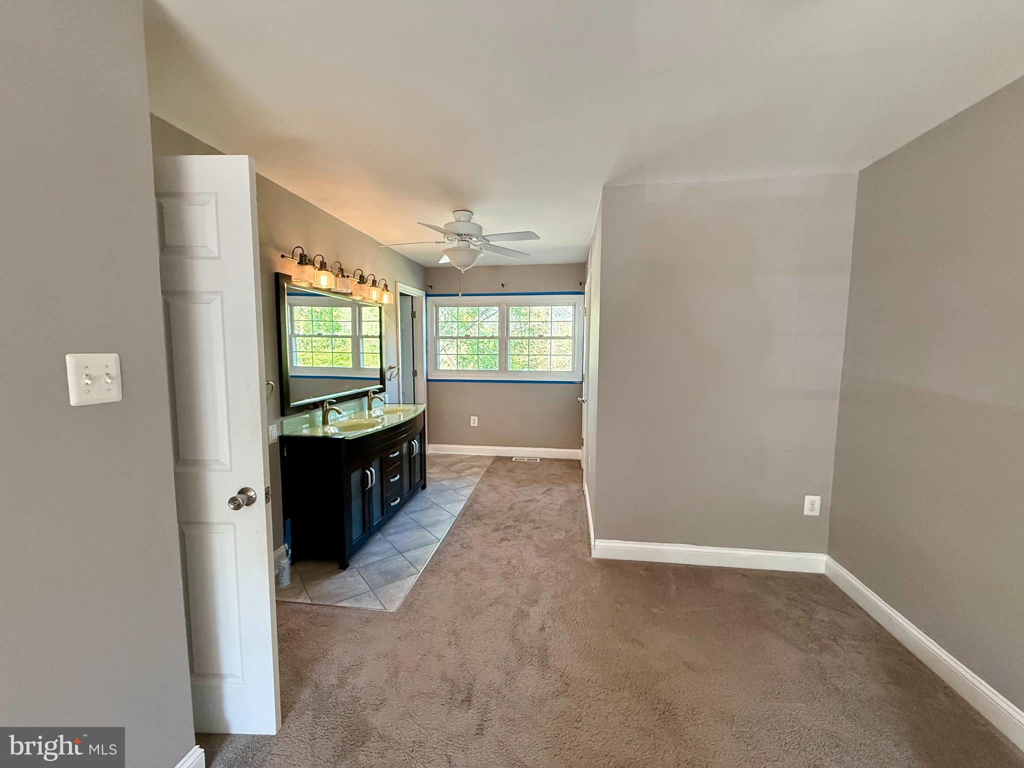 FOUR SEASONS ESTATES - Residential Lease