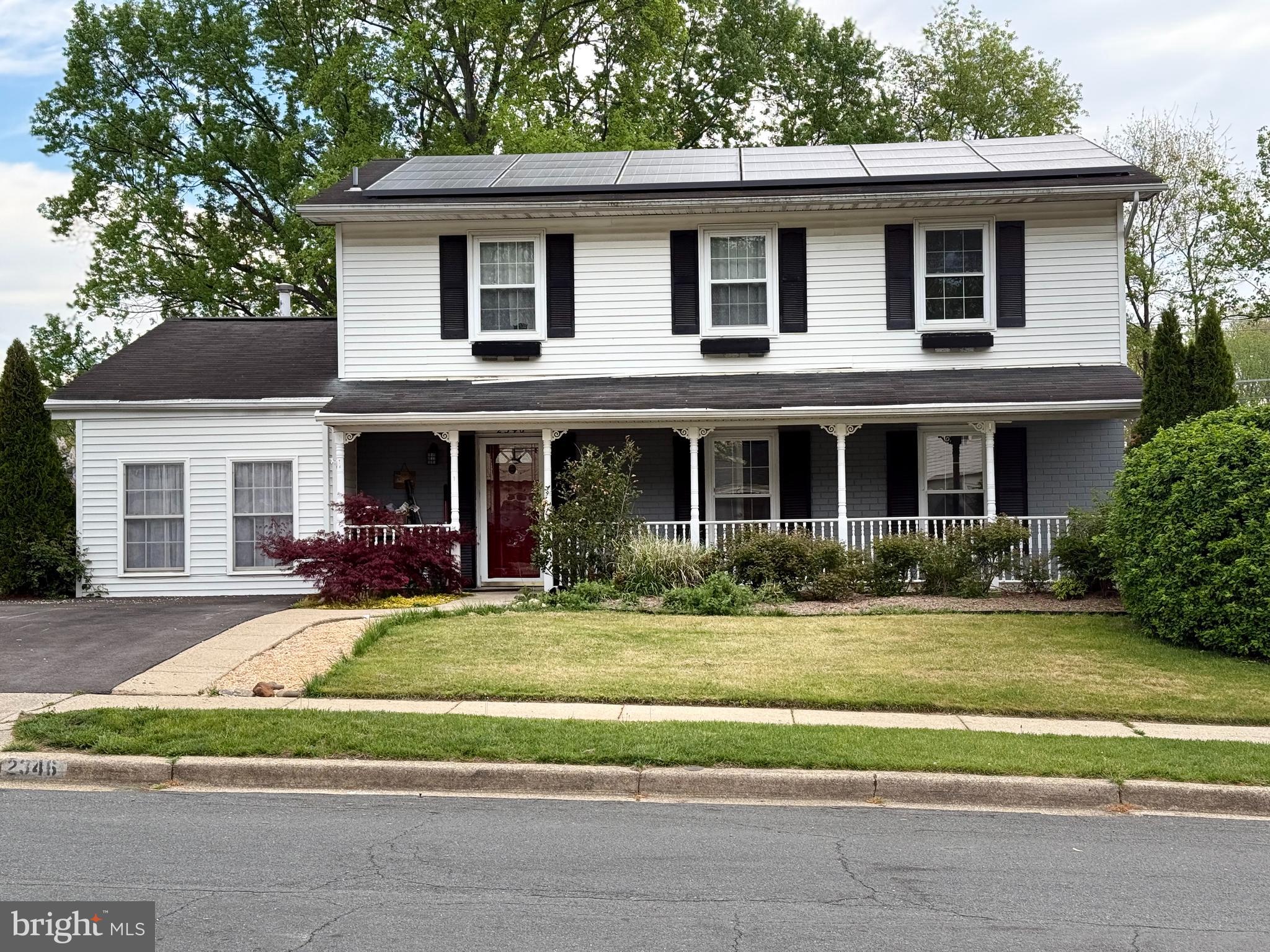 FOUR SEASONS ESTATES - Residential Lease