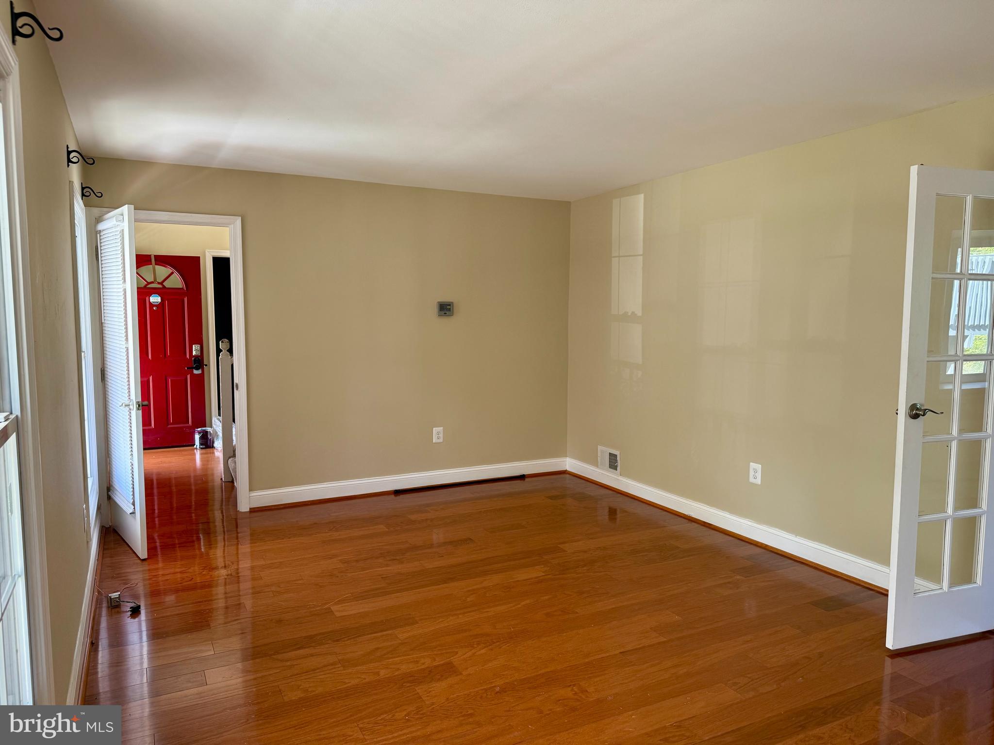 FOUR SEASONS ESTATES - Residential Lease