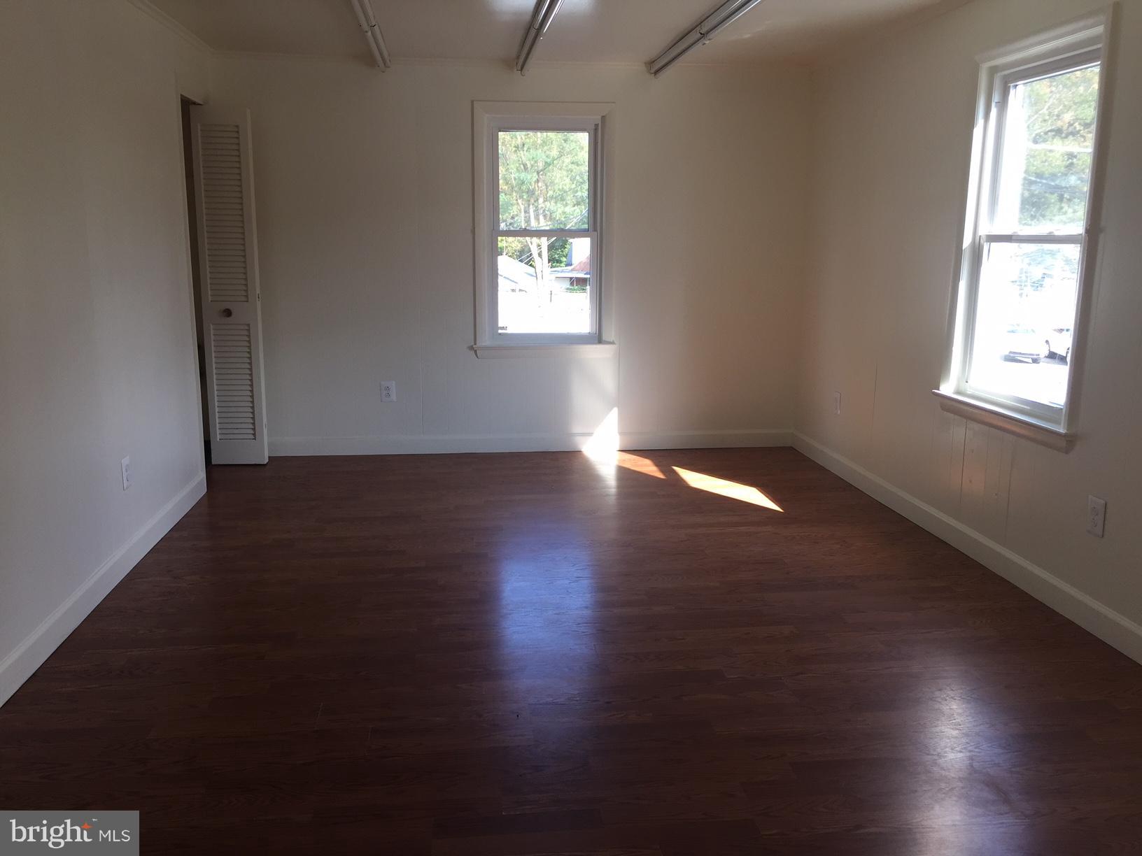 HOLLYWOOD PARK - Commercial Lease