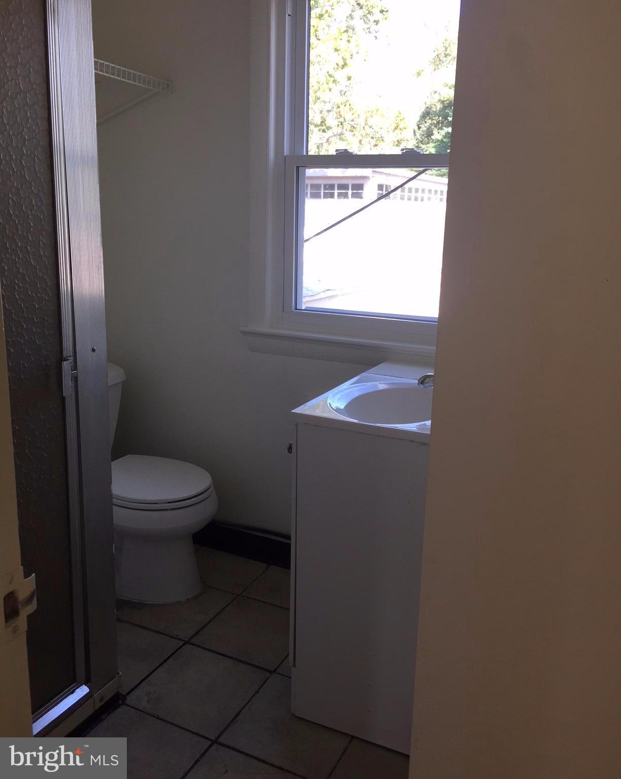 HOLLYWOOD PARK - Commercial Lease