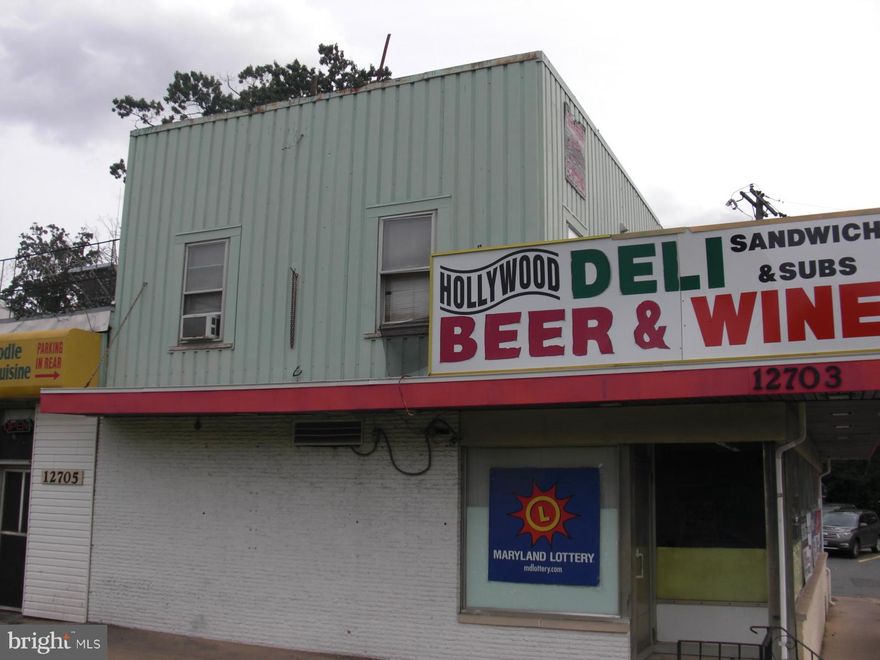 2nd floor office space, 860sf, good for CPA firm, auto insurance, private real estate office, private club....etc.   Located on main thoroughfare, excellent exposure. New windows. Freshly painted interior. New--- heat pump/AC, electrical panel board, hot water heater. Plenty of parking spaces.