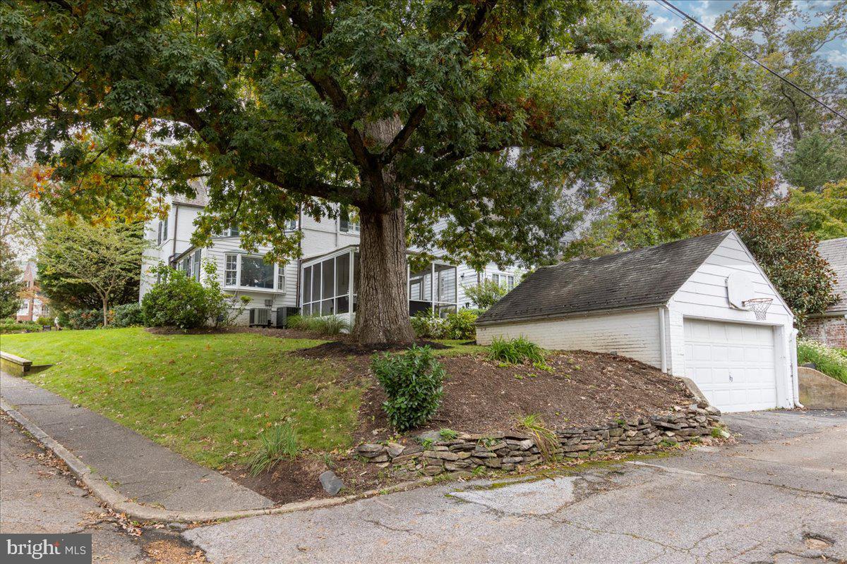 HOMELAND HISTORIC DISTRICT - Residential