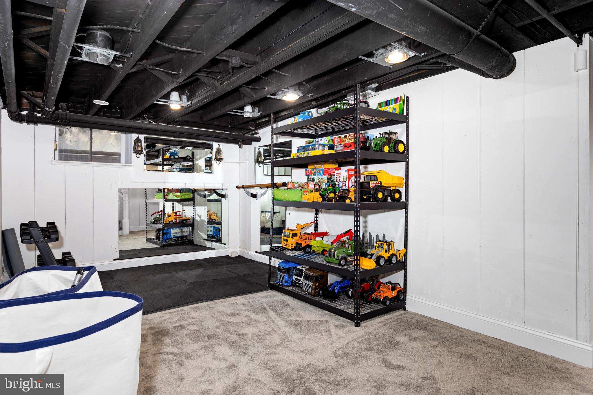 HOMELAND HISTORIC DISTRICT - Residential