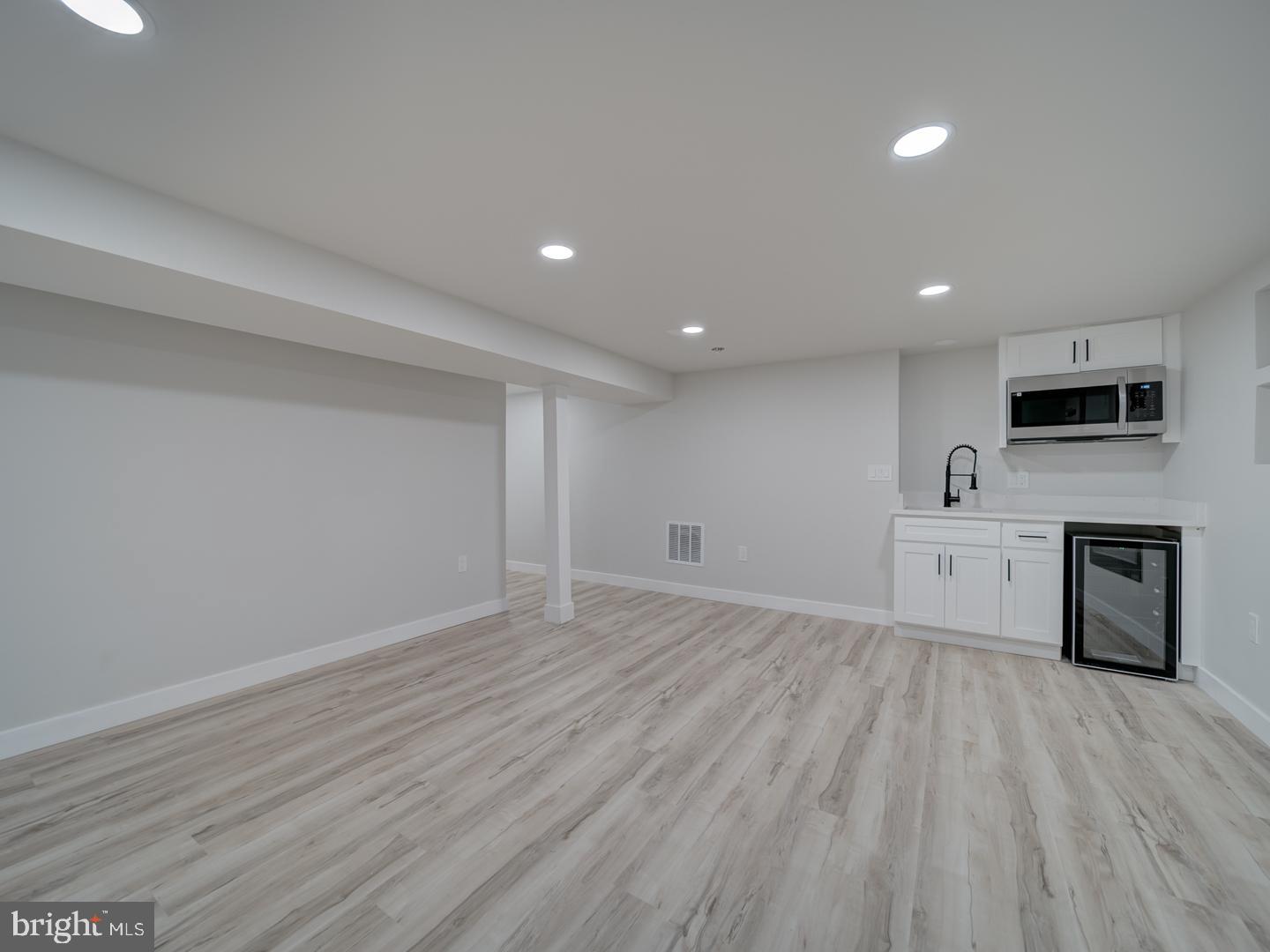 RITCHIE MANOR - Residential