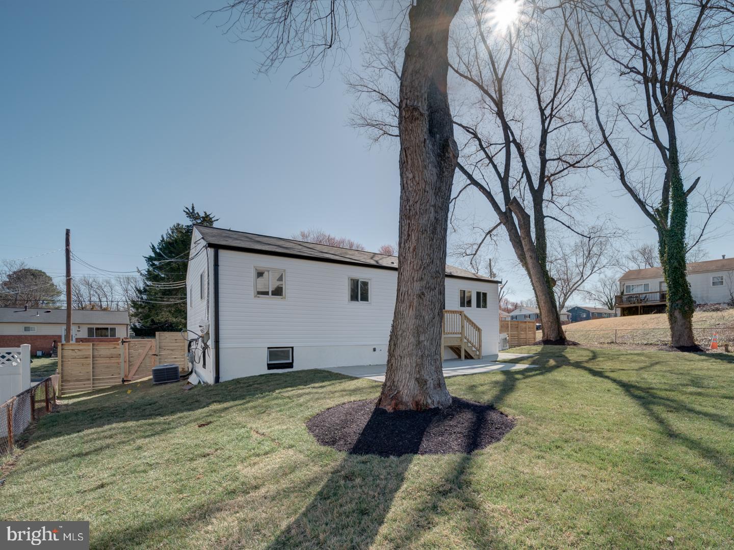 RITCHIE MANOR - Residential