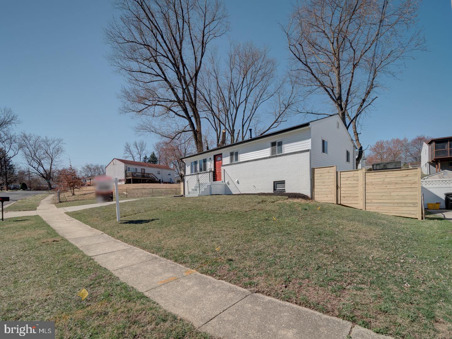 RITCHIE MANOR - Residential