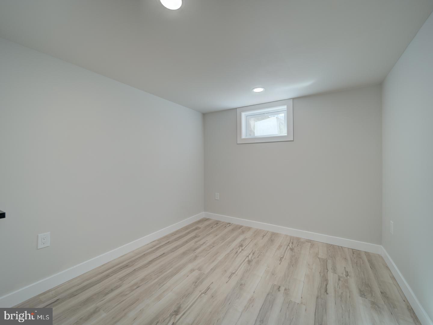 RITCHIE MANOR - Residential