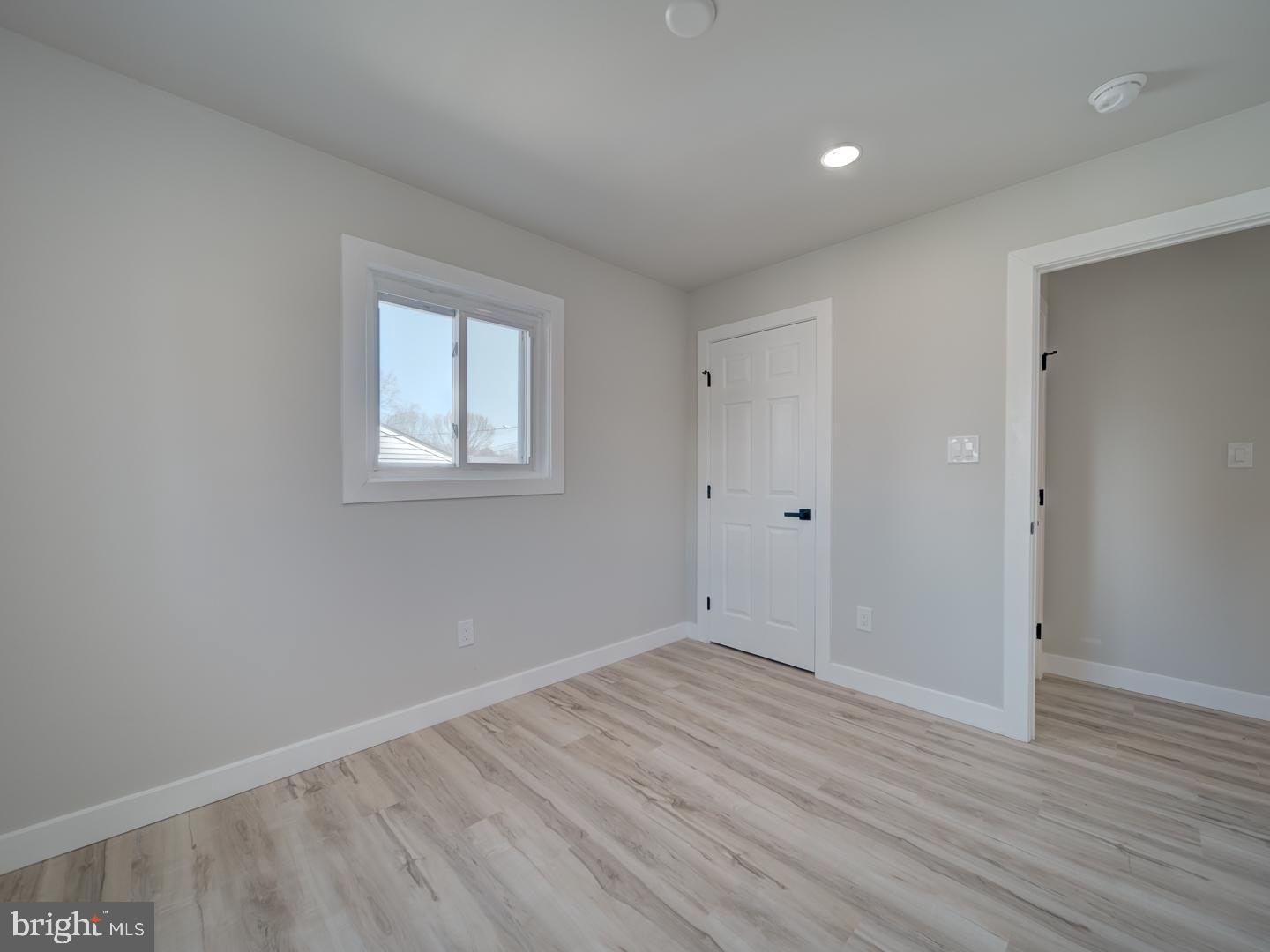 RITCHIE MANOR - Residential