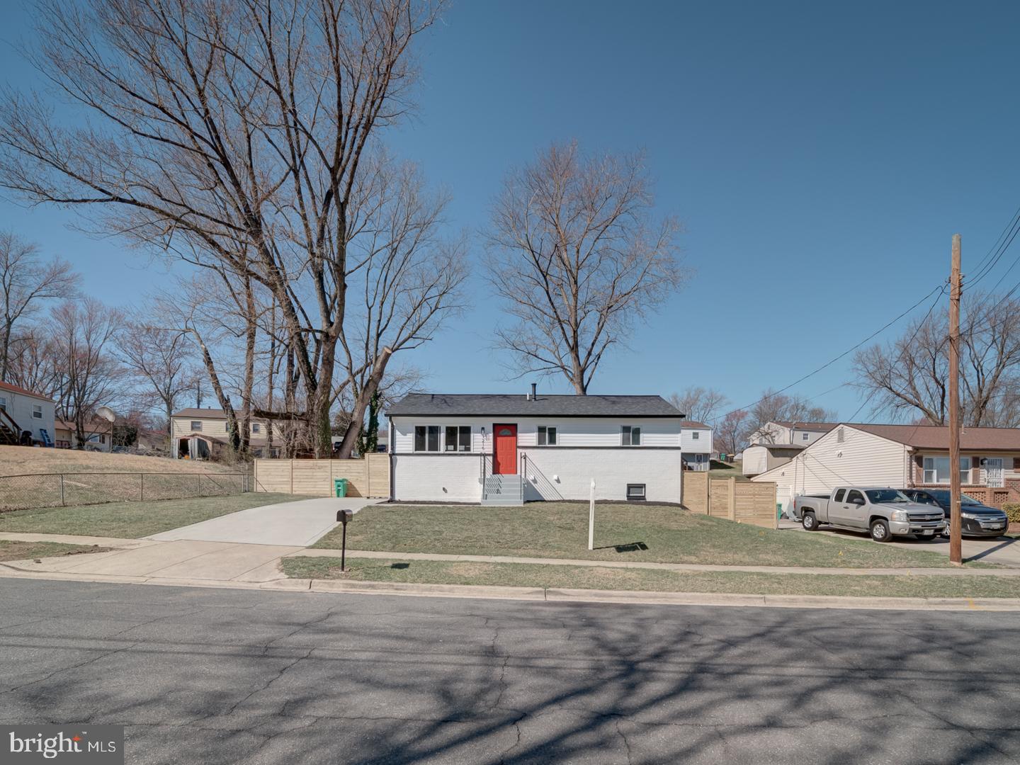 RITCHIE MANOR - Residential